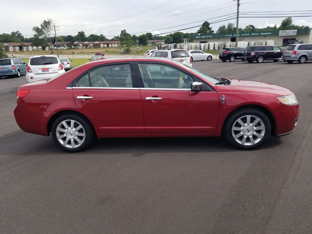 Lincoln MKZ 2010 Red,